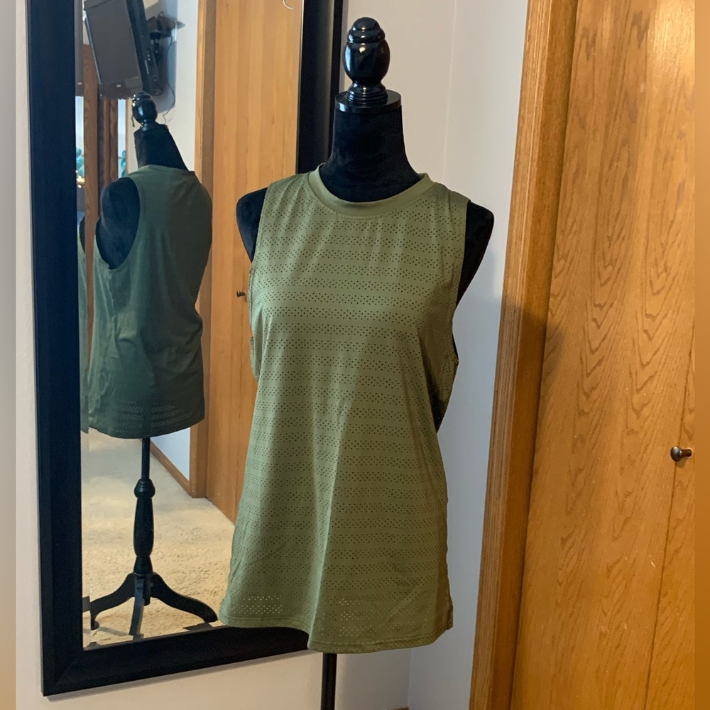 Zyia Active Army Green Tank | Large